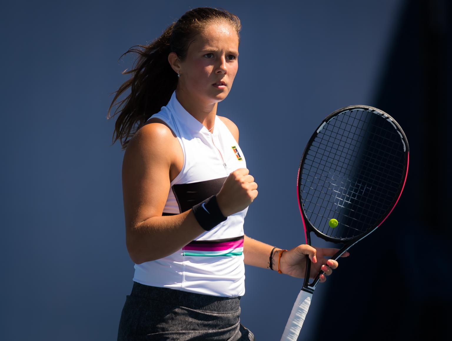 便凭借其在 便凭借其在